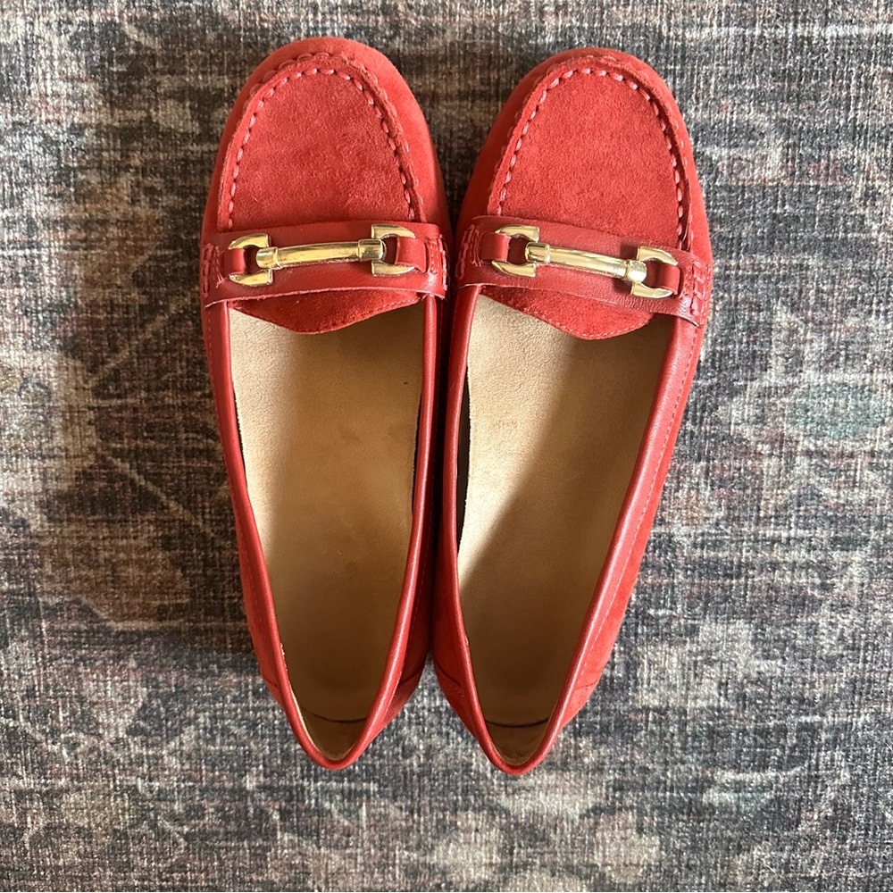 Vionic Brick Red Loafers | Women’s 7 | Gold Hardware - Picture 3 of 11